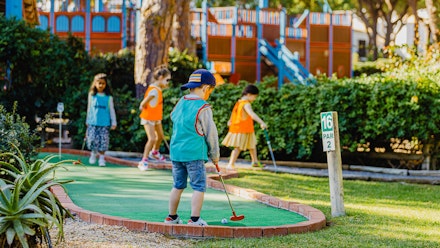 mini-golf mini-golf