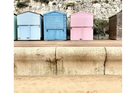 chaneen summer beach huts beach trip