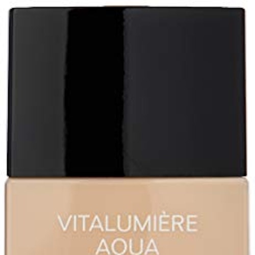 Chanel Vitalumiere Aqua Ultra-Light Skin Perfecting Makeup