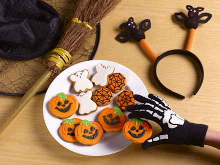 halloween biscuits