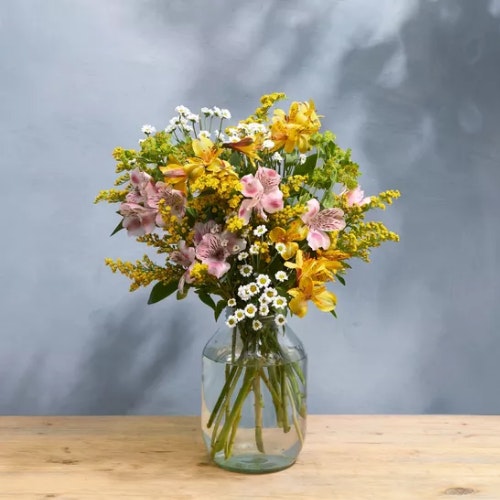 Bloom u0026amp; Wild u0026#039;The Annau0026#039; Letterbox Flowers