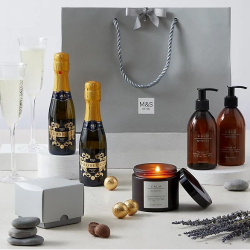 Mu0026amp;S With Love Pamper Gift Set
