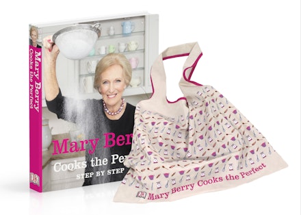 mary berry cooks the perfect pb jacket with bag