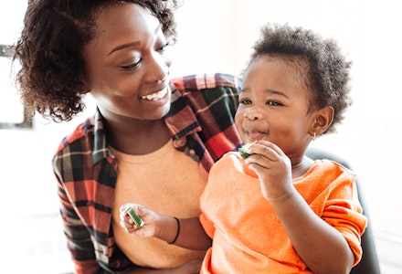 mum with child eating food