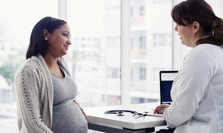 pregnant woman and doctor