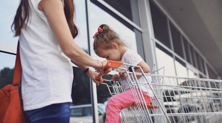 1) Start your day earlier Mum and toddler shopping