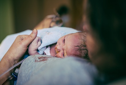 woman giving birth hospital