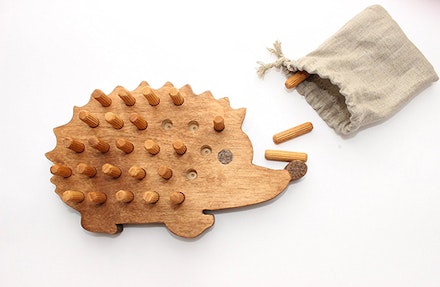 wooden hedgehog board game by woofwoofwood 23 handmade at amazon
