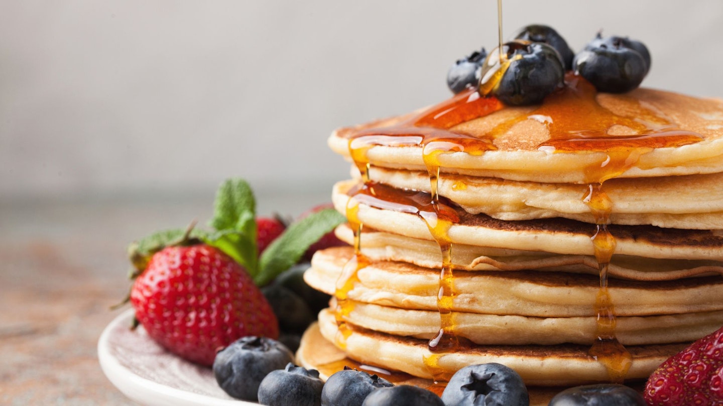 https://images.bauerhosting.com/affiliates/sites/10/2023/02/golden-syrup-pancakes.jpg?auto=format&w=1440&q=80