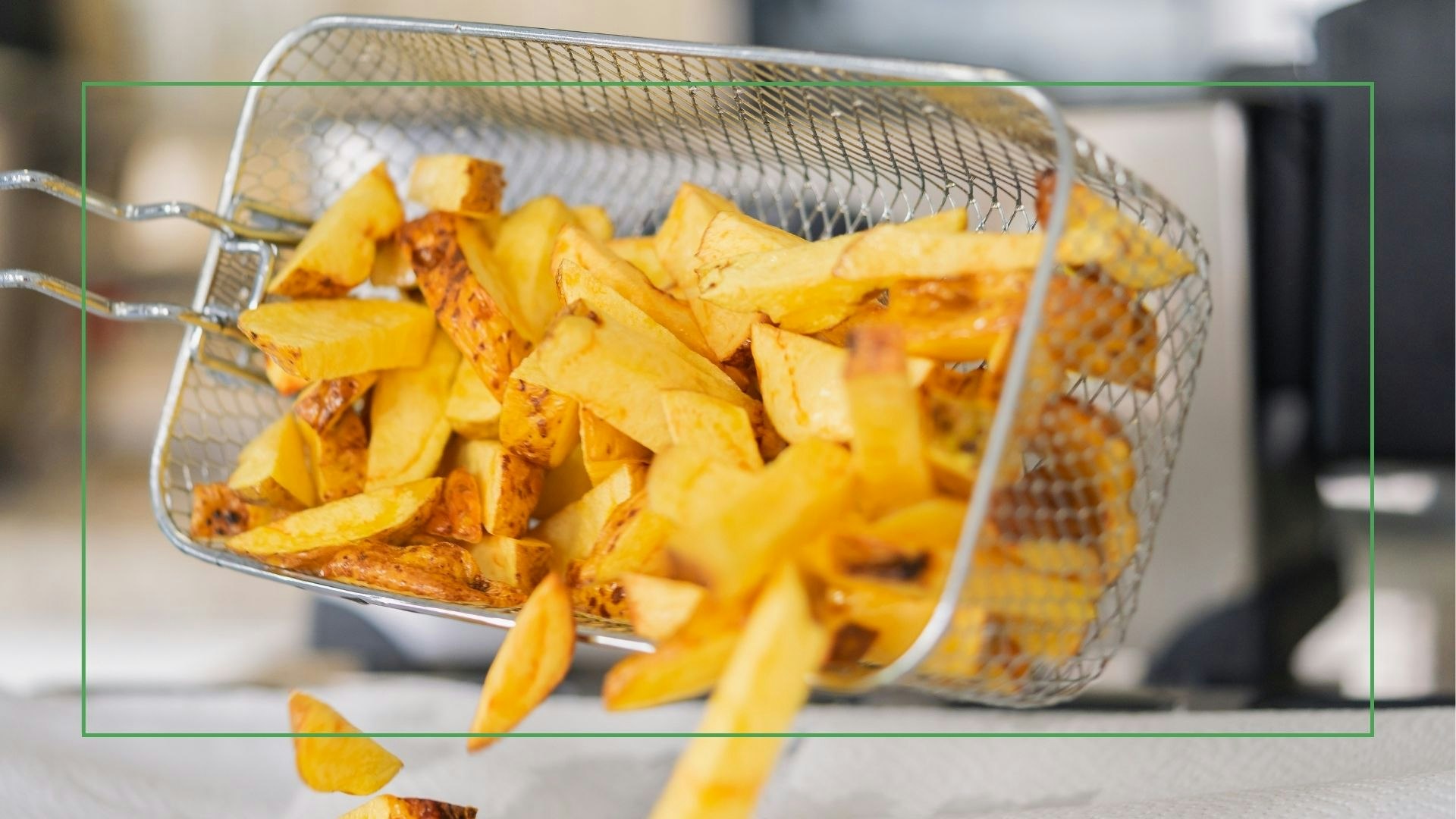 Best Chip Pan For Crispy Chips In Your Own Kitchen