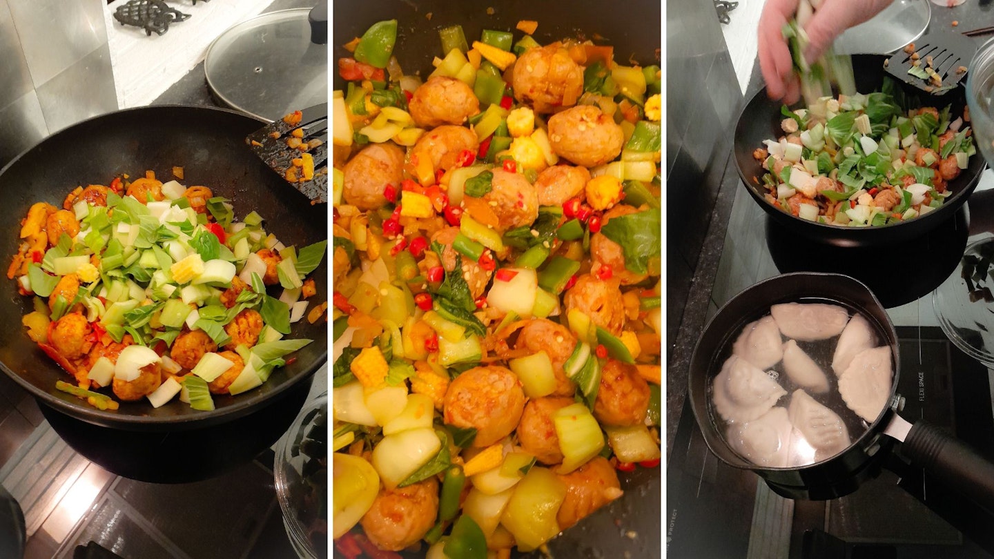 Cooking a stir-fry on the Hotpoint induction hob