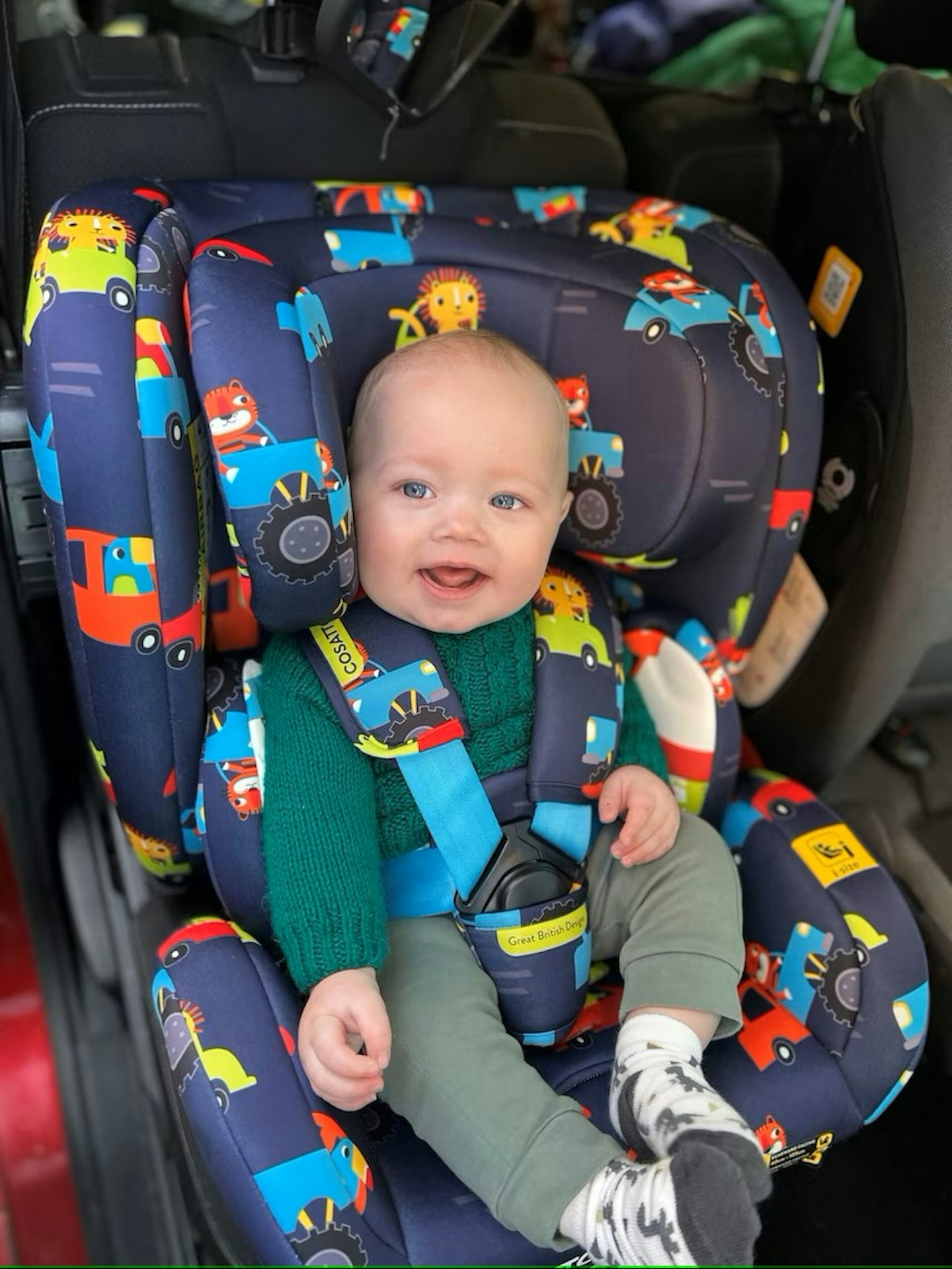 Harry James testing the Cosatto All in All 5 point harness car seat