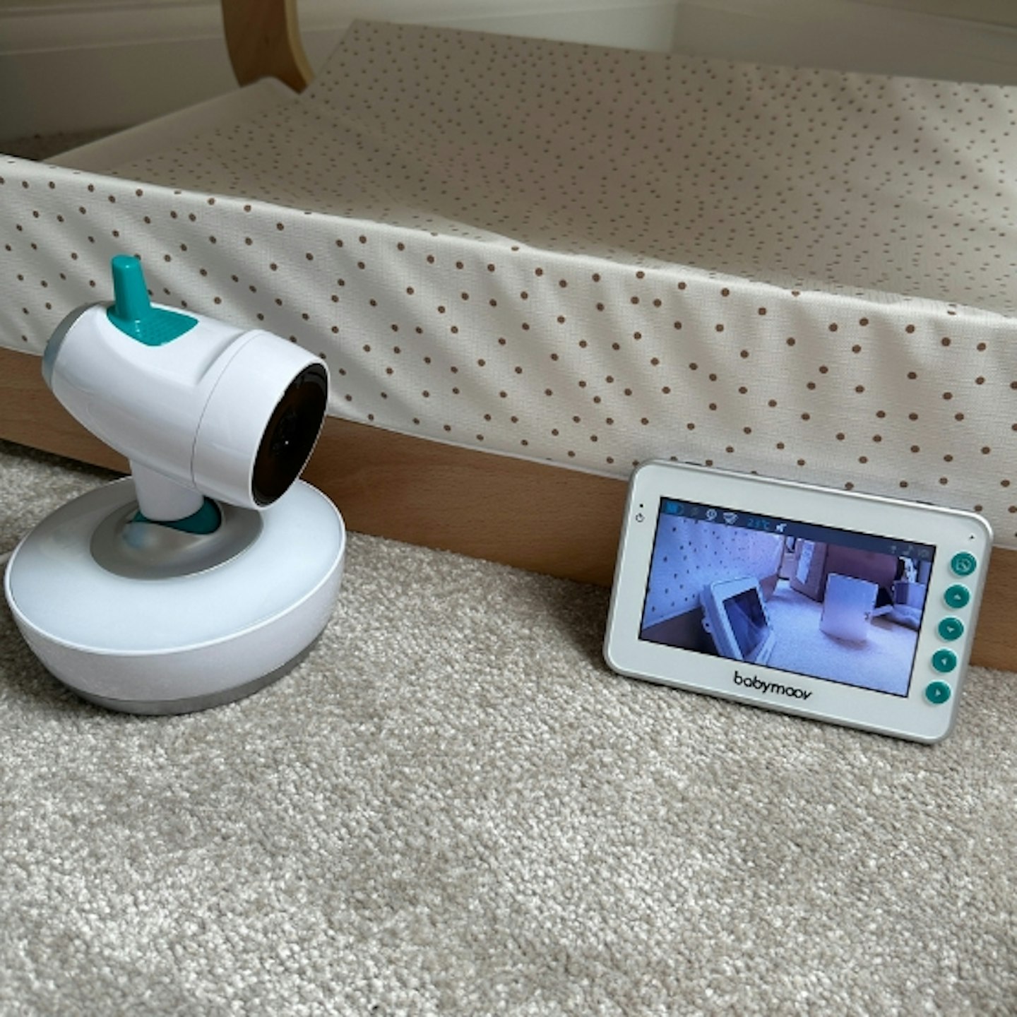 Babymoov YOO Moov 360° video monitor and camera
