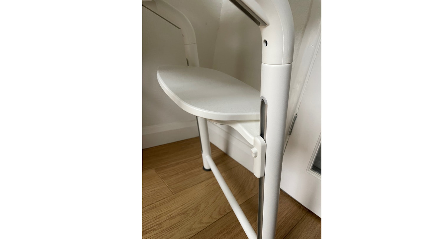 The Bugaboo Giraffe's adjustable side leg