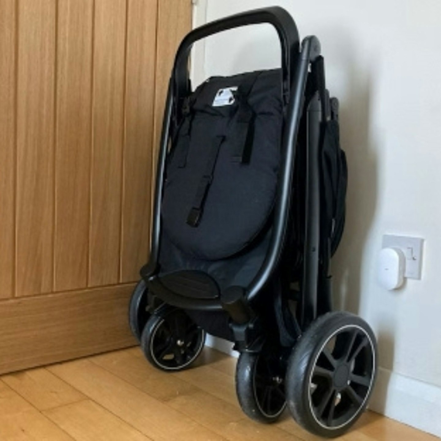 Graco EeZeFold