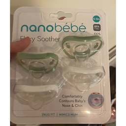 The best dummies for breastfed babies and newborns 2024