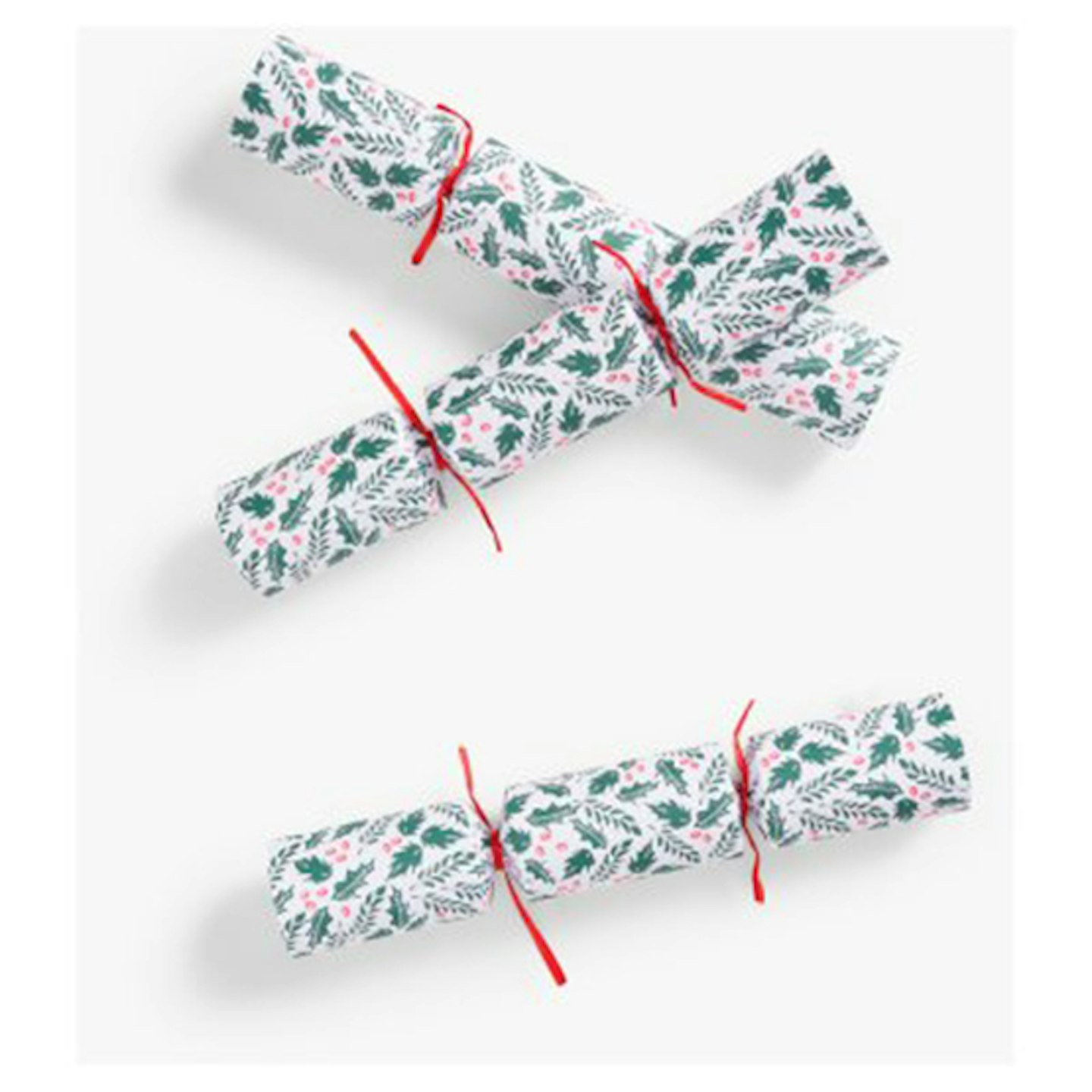 How to make your own Christmas crackers