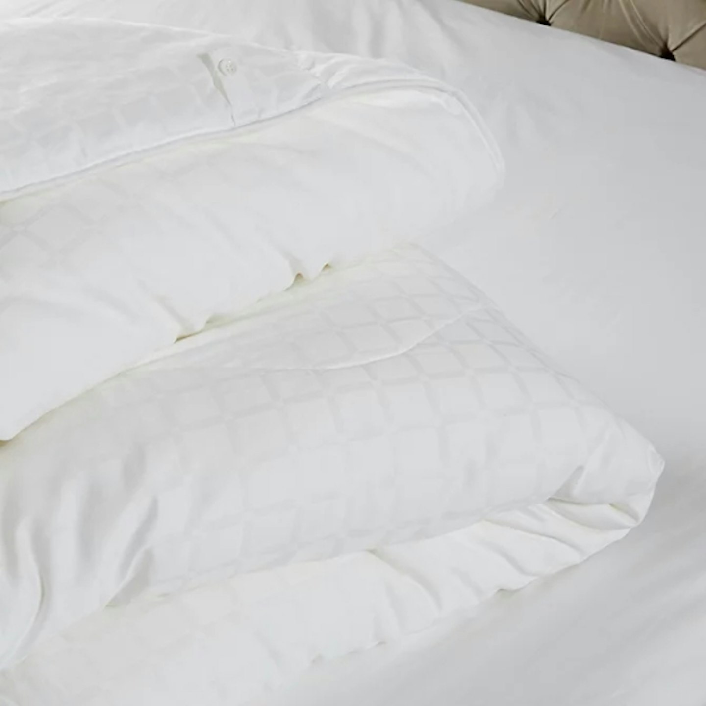 The White Company Hypoallergenic Soft & Light Breathable Cot Bed Duvet, 4 Tog