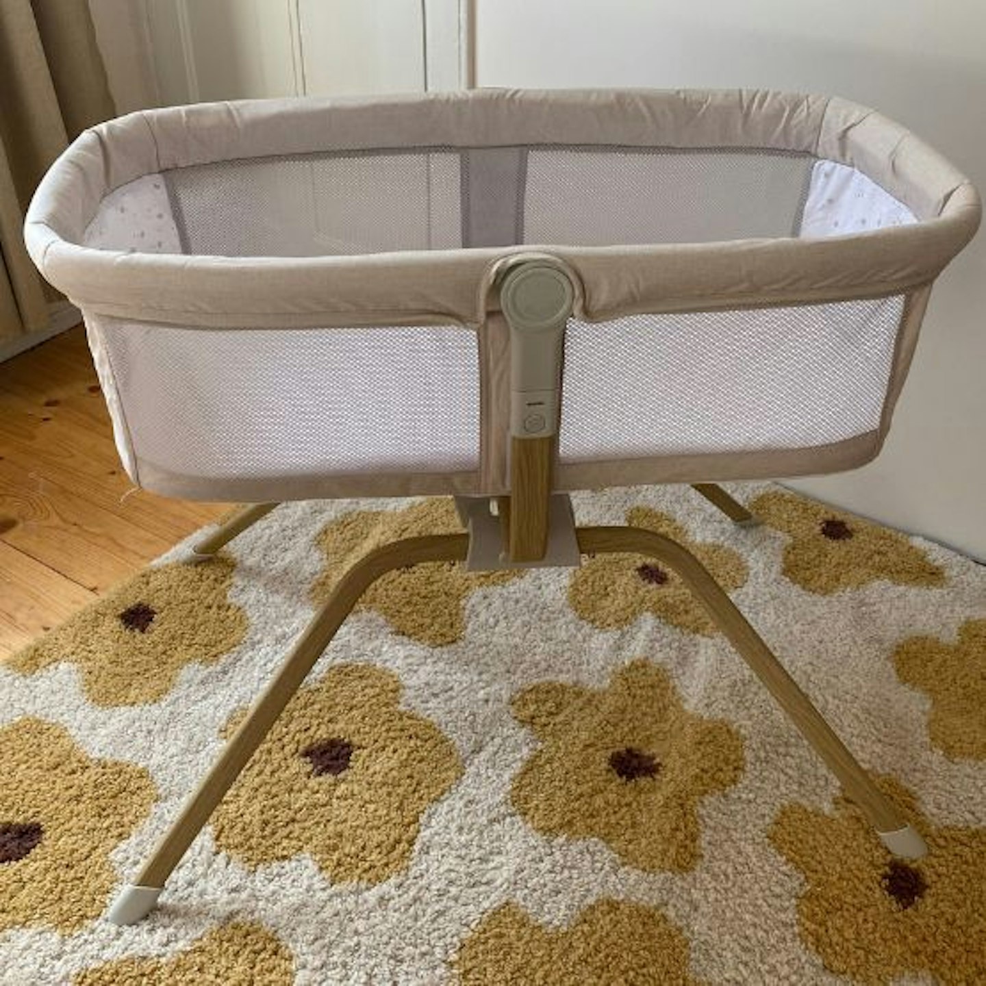 Babymore Air Motion Gliding Crib