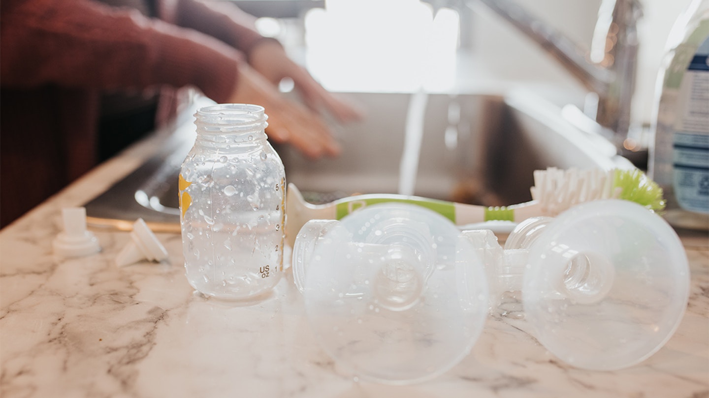 how to sterilise breast pump