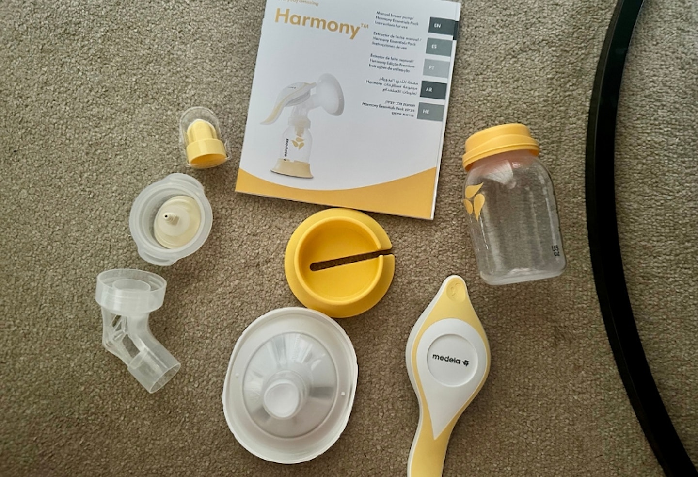 elements of the Medela Harmony Flex Manual Breast Pump