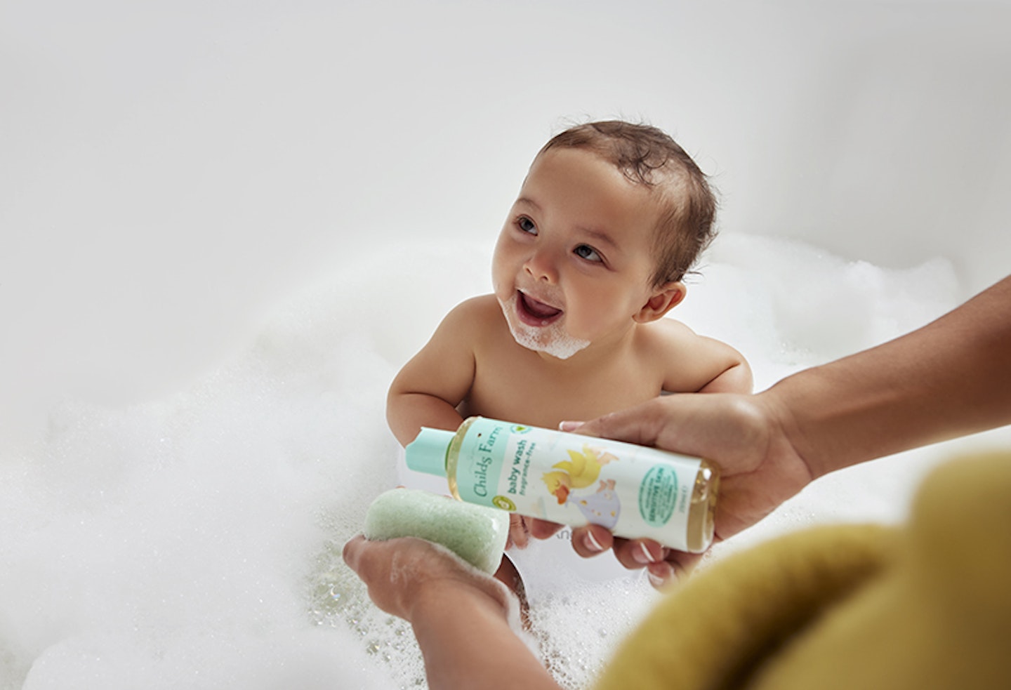 childs farm bathtime