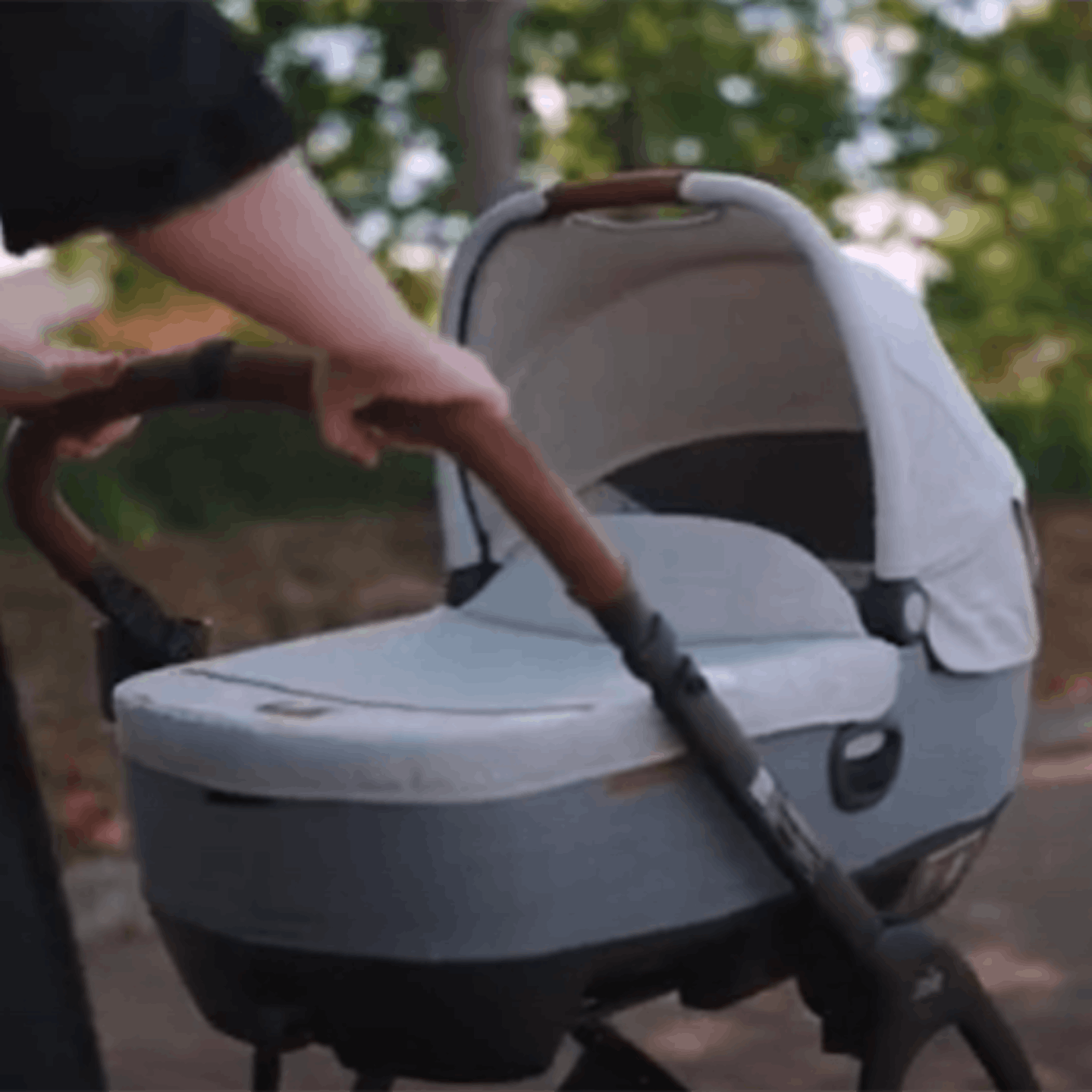 joie calmi on travel system base