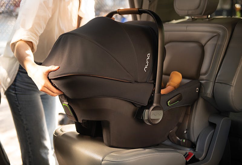 Lightweight infant car seat hotsell for travel