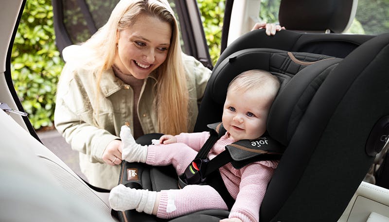 Watch car seat tips with Joie
