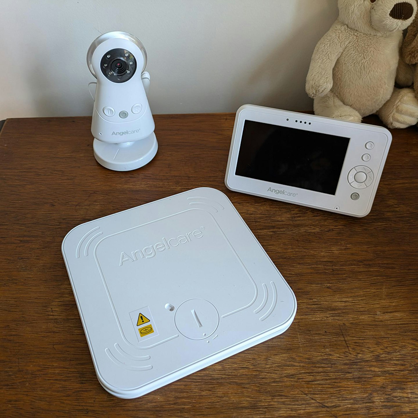 angelcare ac251 baby monitor with motion detector on table