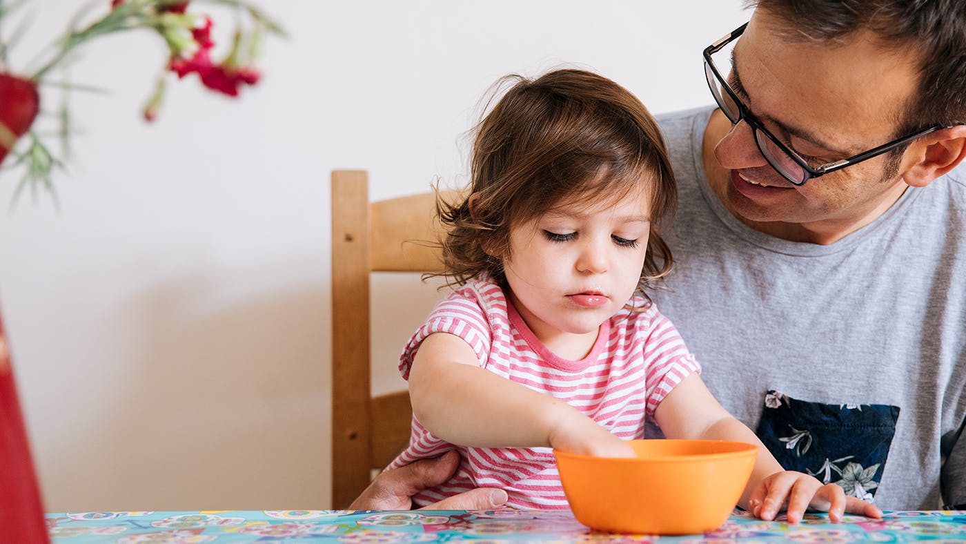 Download your FREE handy guide to feeding toddler tums from Ella’s Kitchen