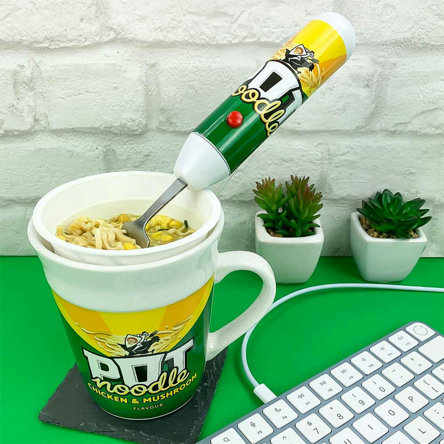Pot Noodle Mug and Spinning Fork Set