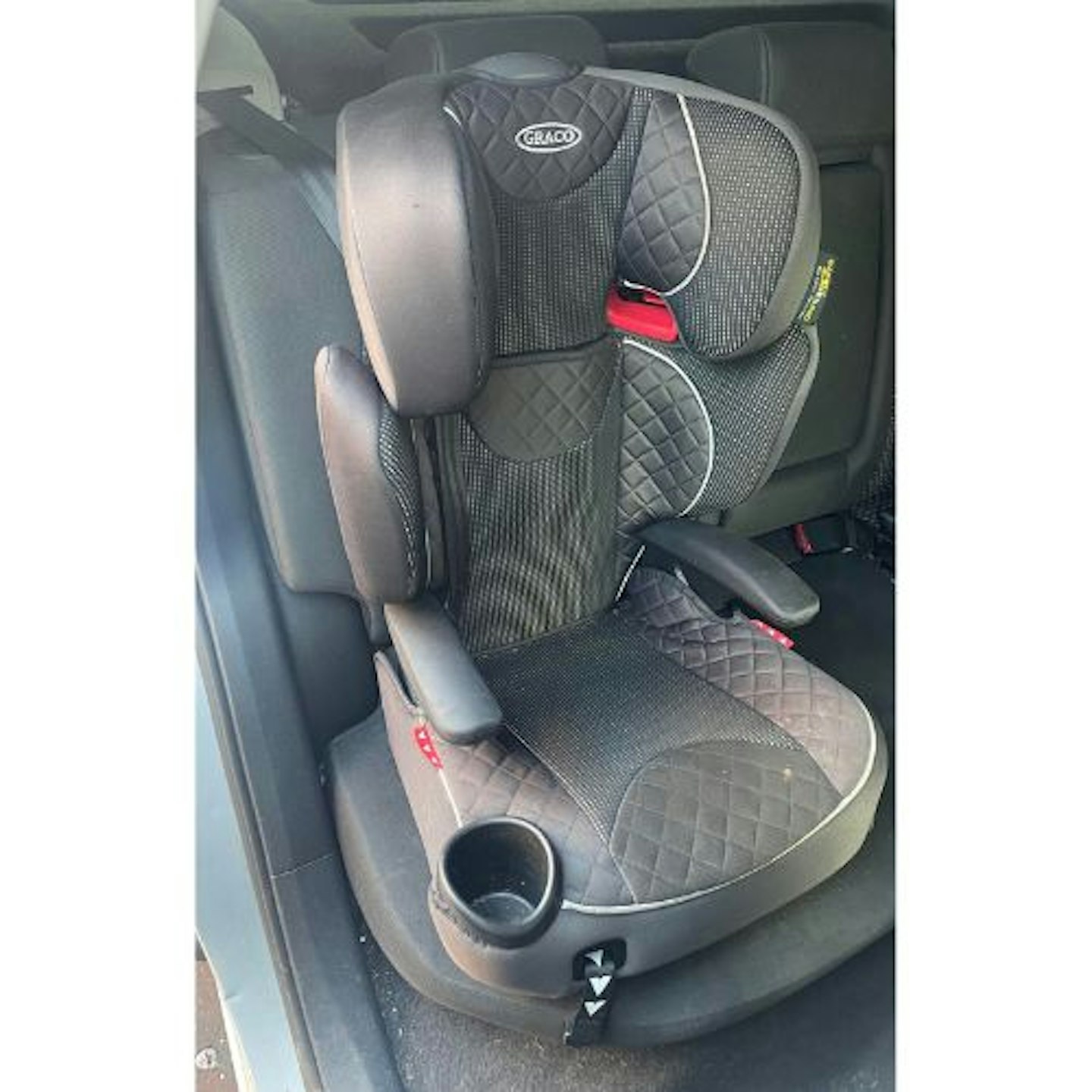 Graco Junior R44 Maxi Lightweight High Back Booster Car Seat fitted to the back seat of a car