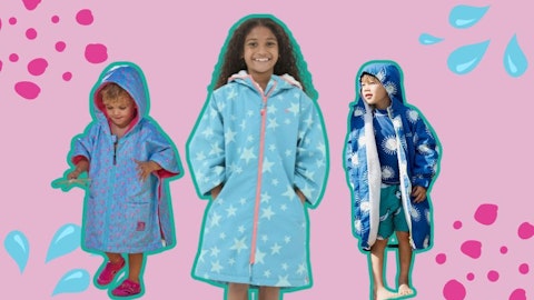 The best kids dry robes for kids that are perfect all year