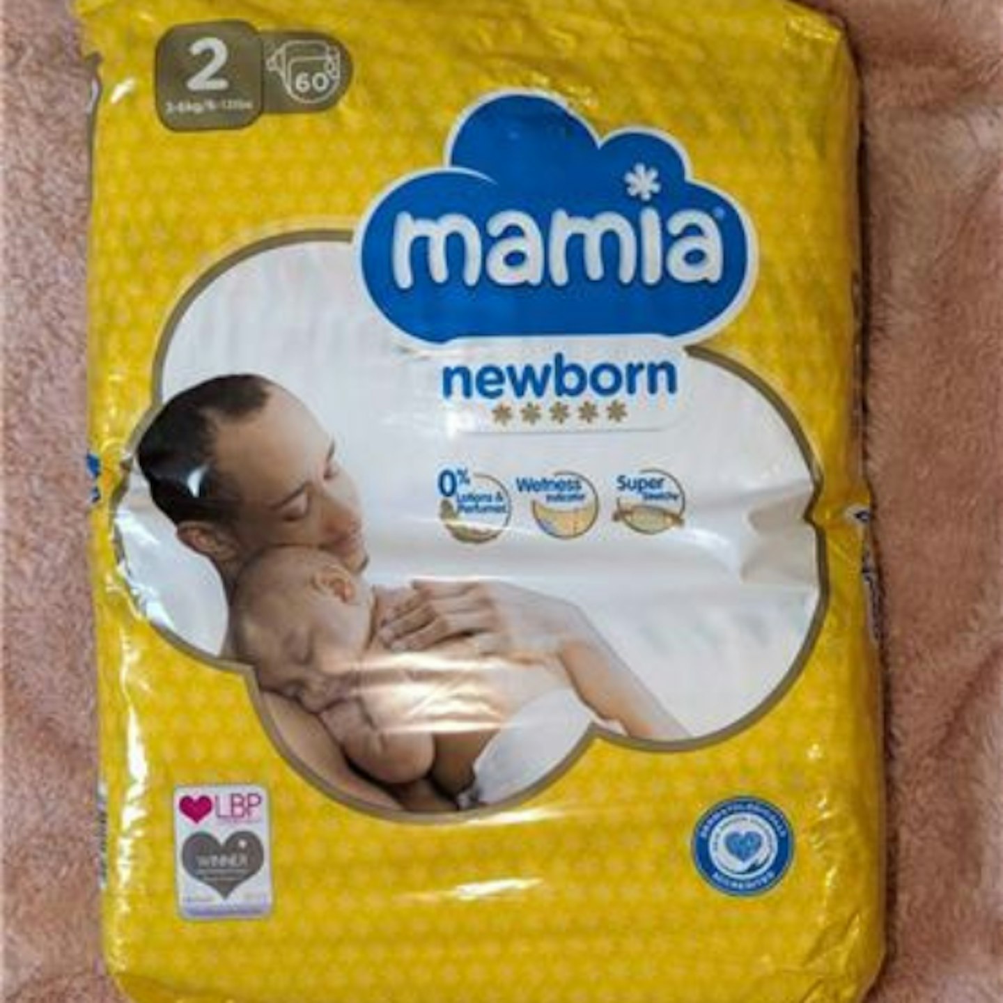 Mamia newborn nappies