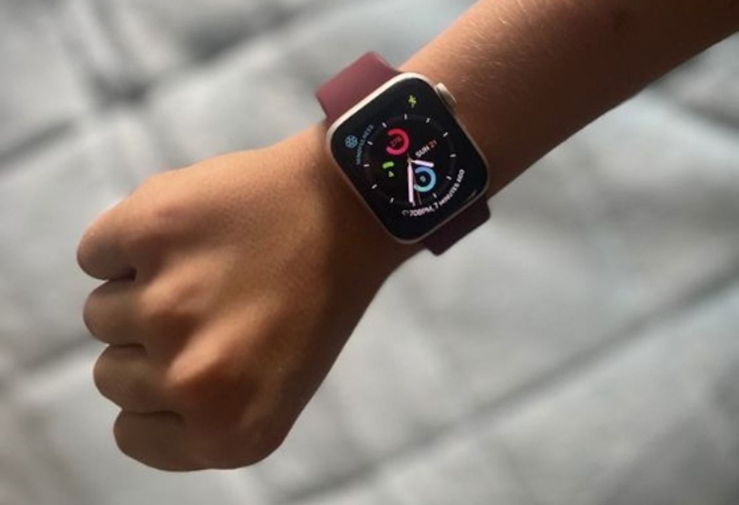 Apple Watch SE (2nd Gen, 2023) being worn