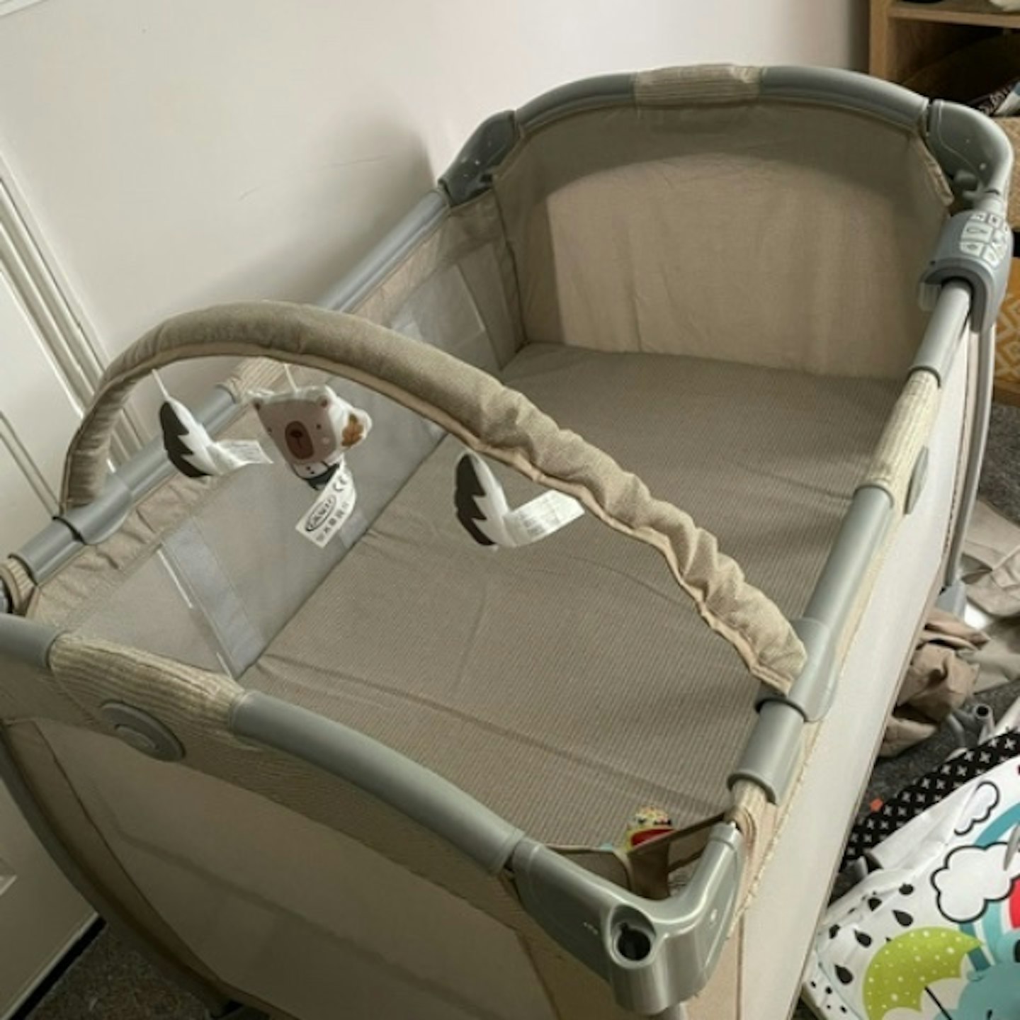 Graco Contour Electra travel cot