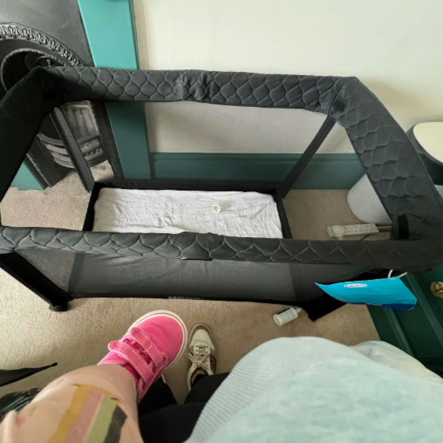 Graco foldlite travel cot