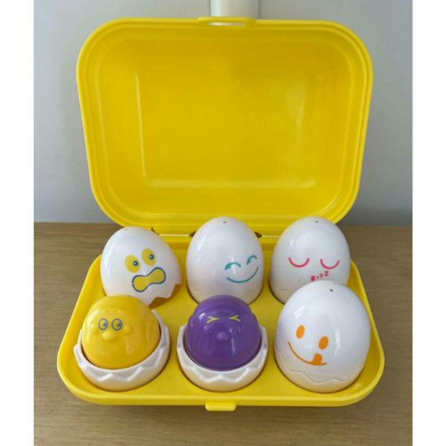 TOMY Toomies Hide and Squeak Eggs