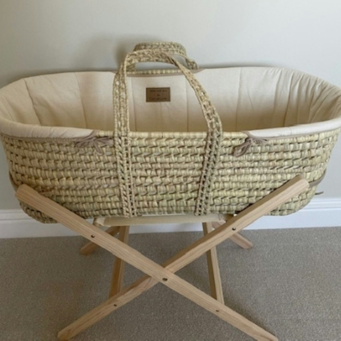 Clair de Lune Organic Palm Moses Basket on wooden frame