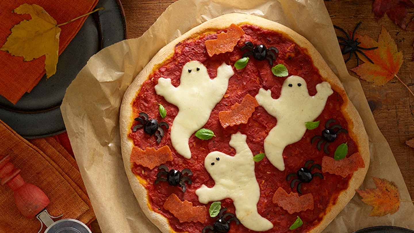 Annabel Karmel's spooky pizza with ghost shaped cheese