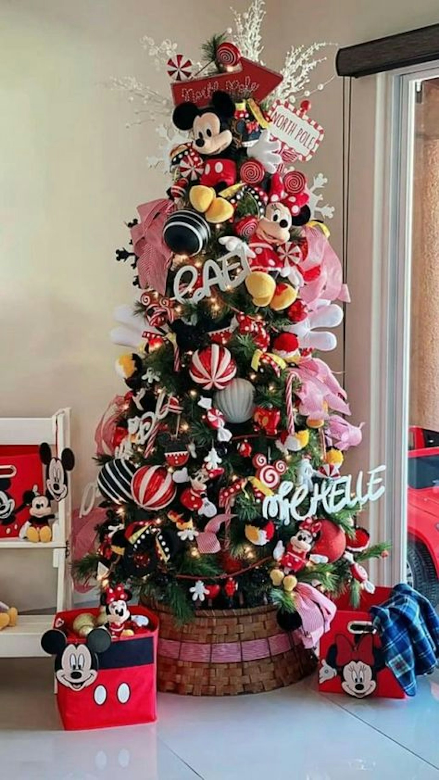 disney themed christmas tree