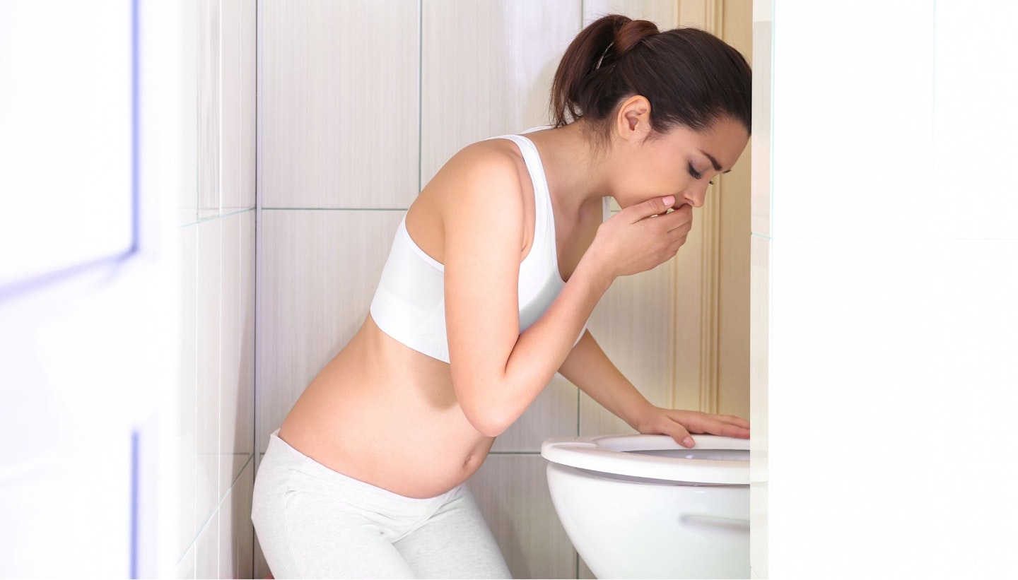 pregnant woman vomiting