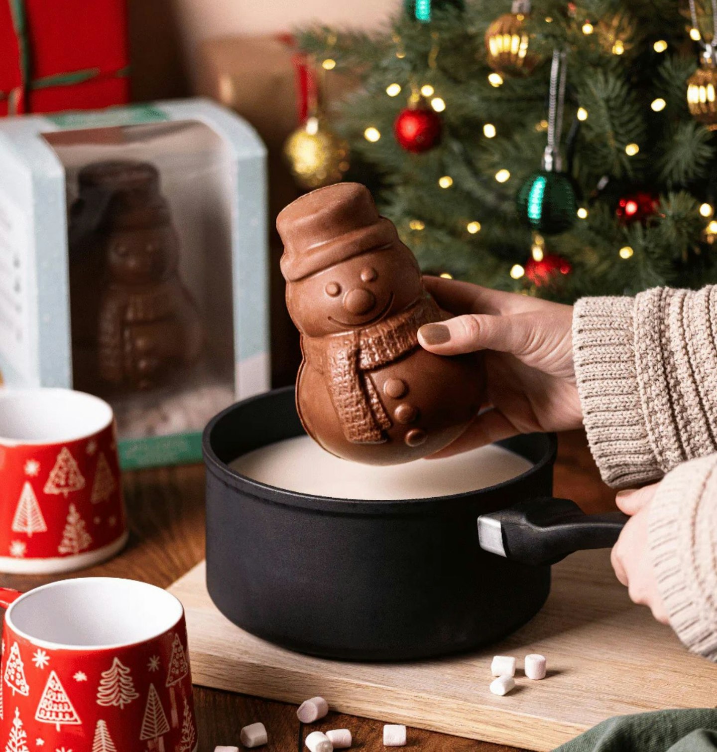 Giant Snowman Hot Chocolate Melt with Marshmallows