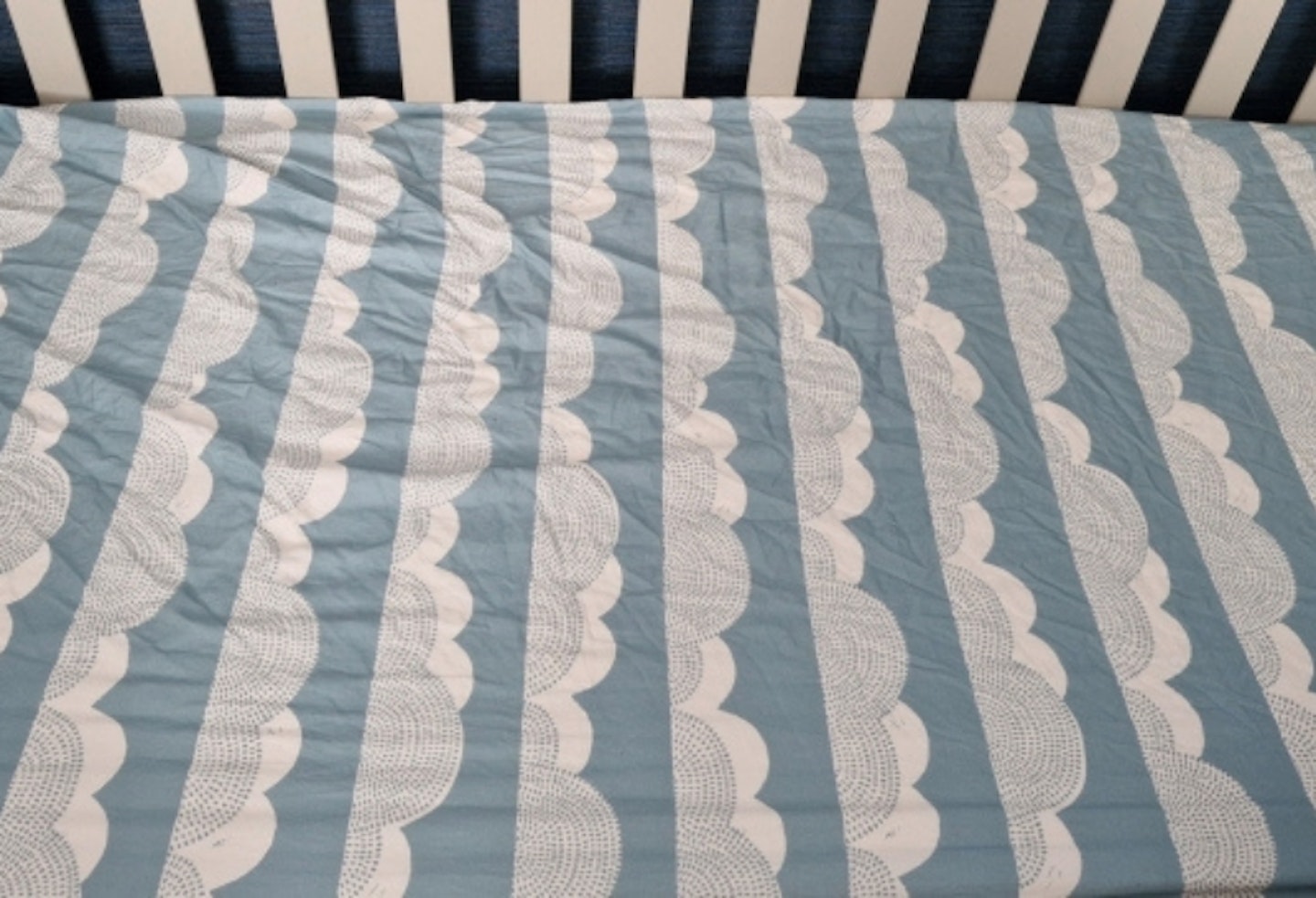 Kabode Rolling Cloud Organic Cotton Fitted Sheet