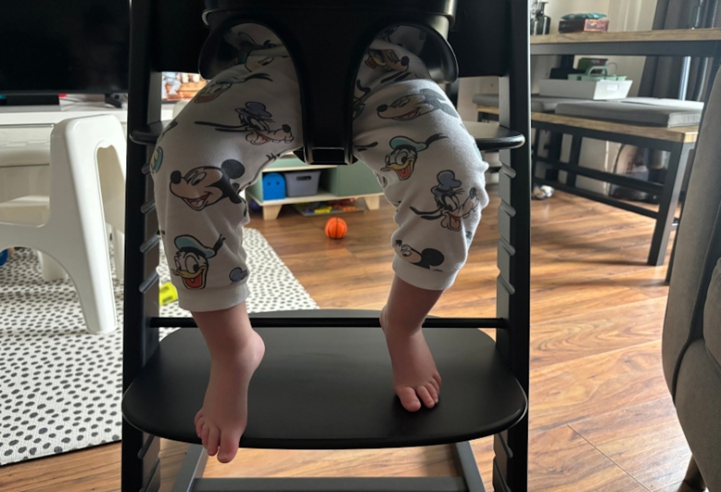 footstall on the Cybex Iris 3-in-1