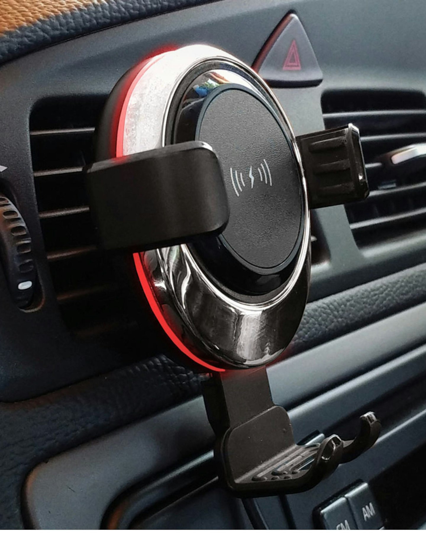 InGenious Wireless Car Phone Charger and Holder