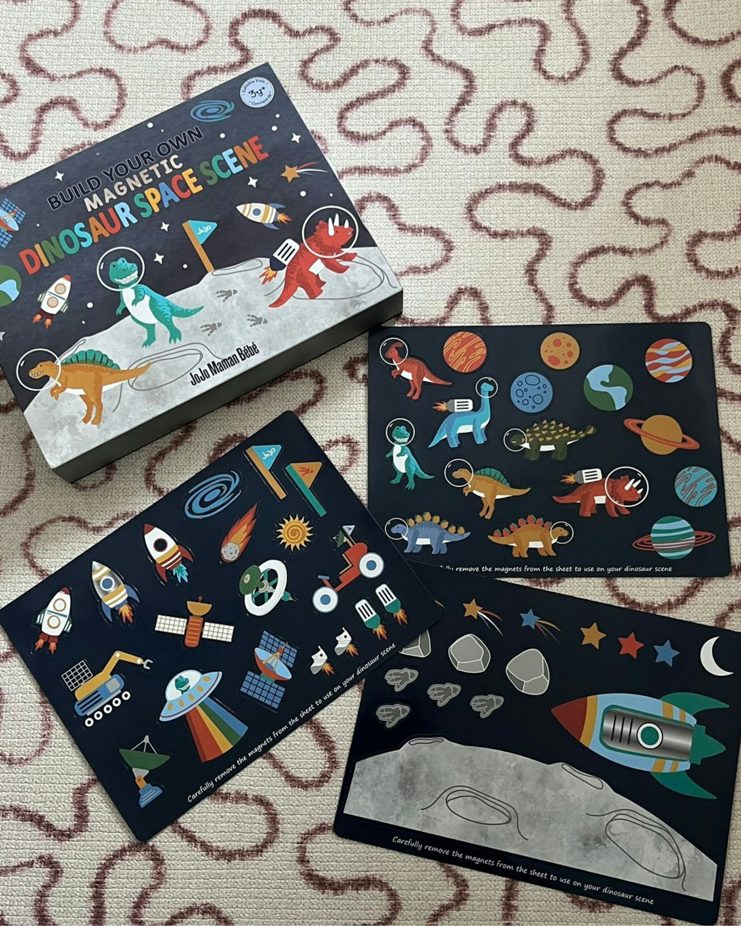 Build Your Own Magnetic Dinosaur Space Scene (3)