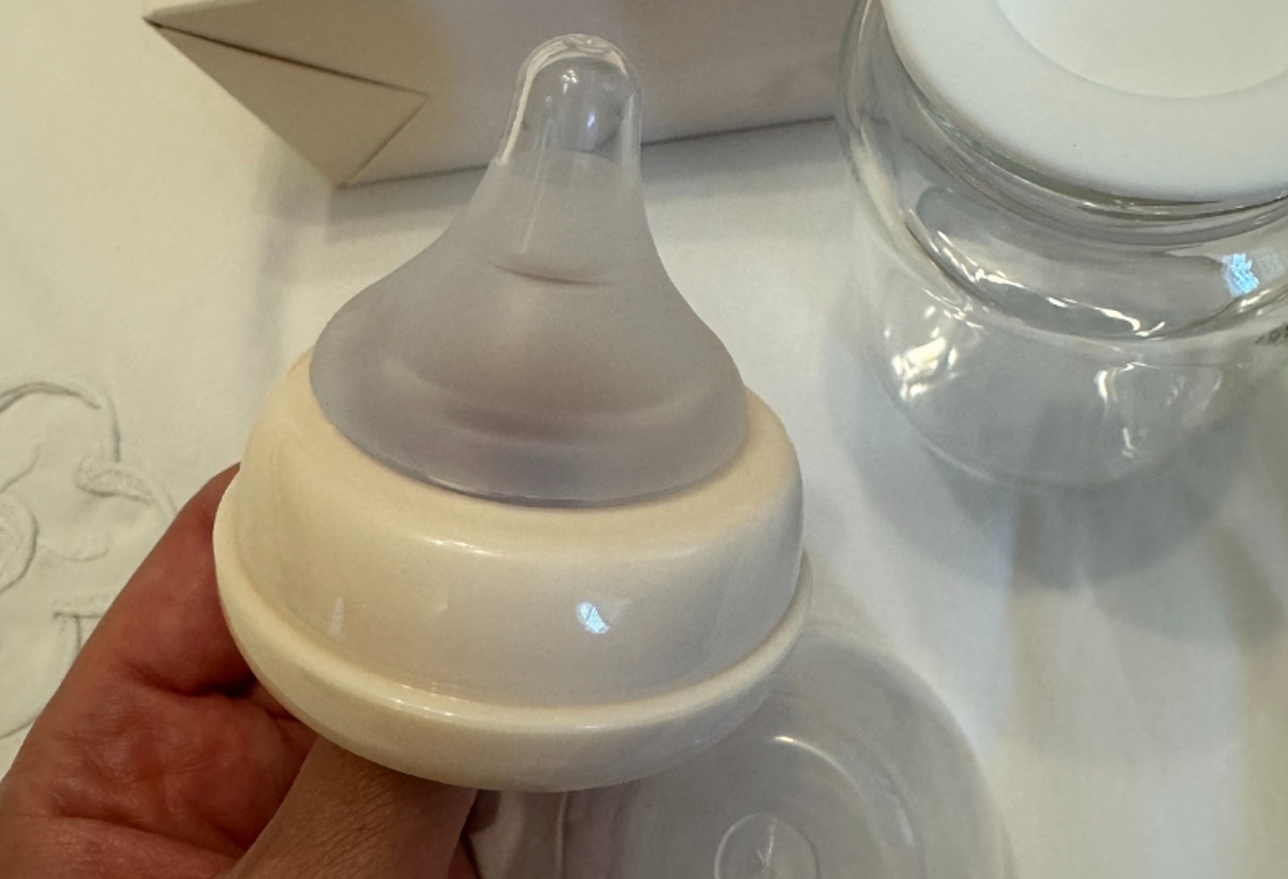 teat on the Fraupow Combi Feeding Bottles