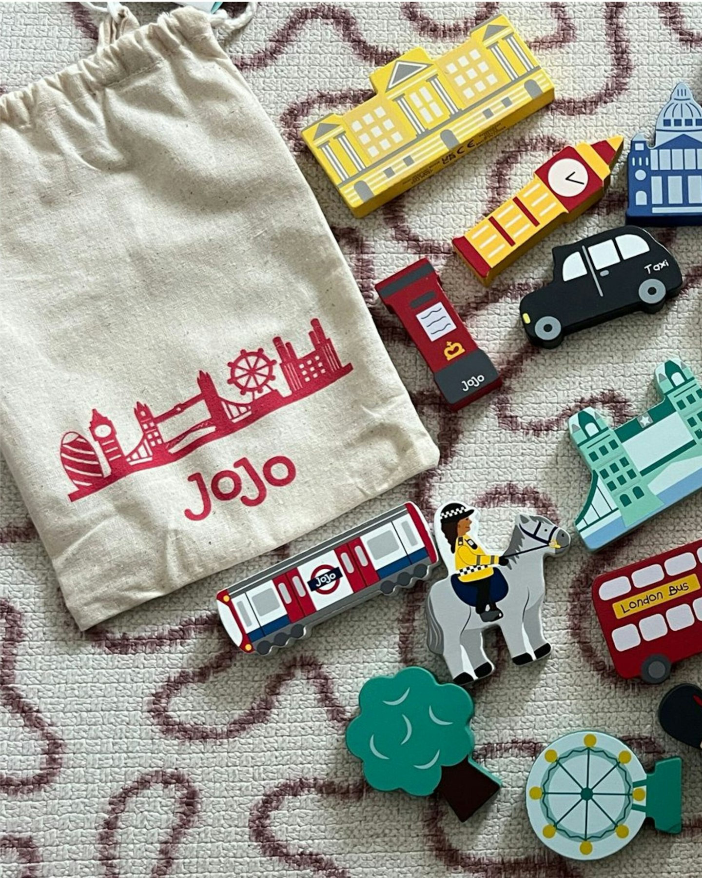 JoJo Maman Bébé London Pocket Set